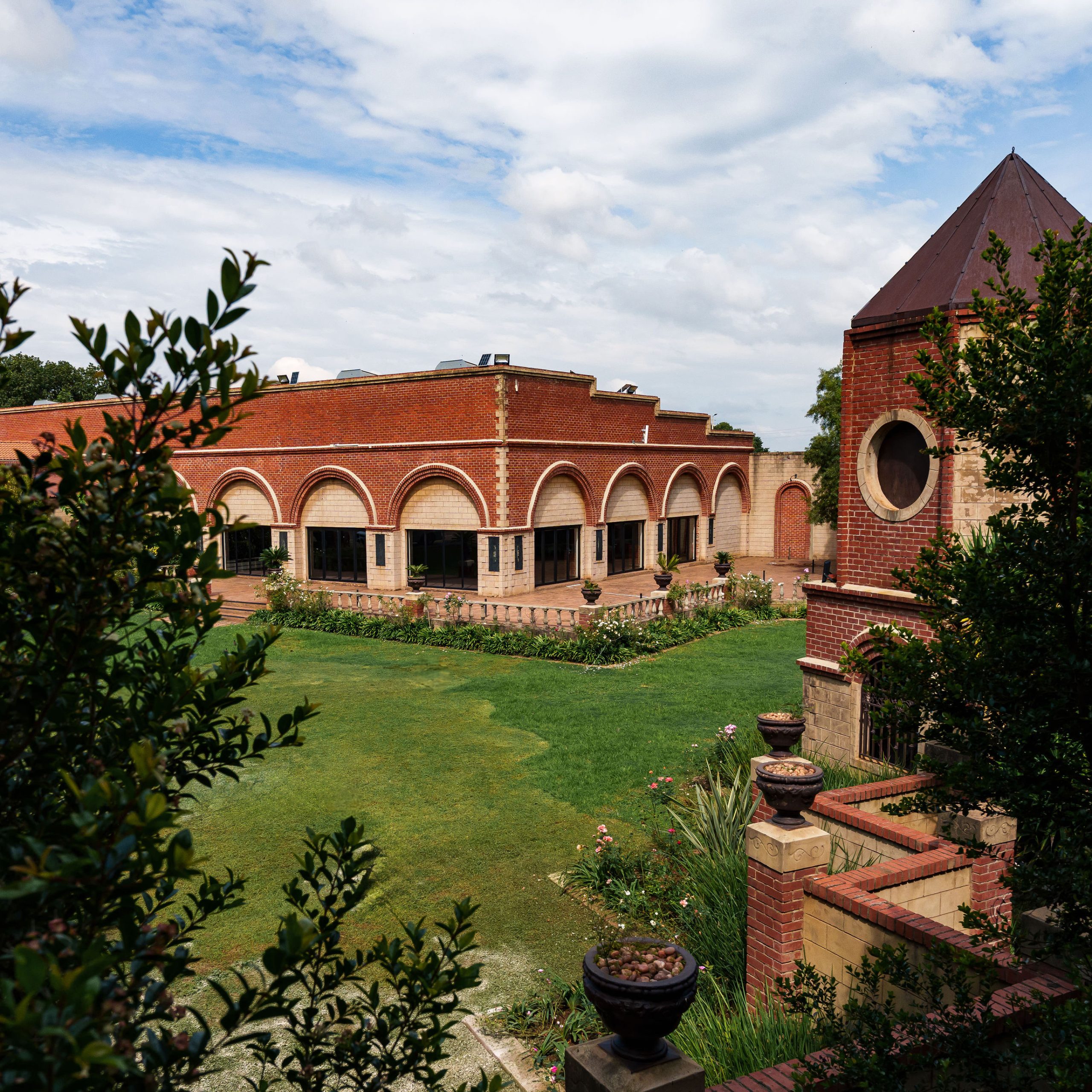 Velmore Hotel & Spa