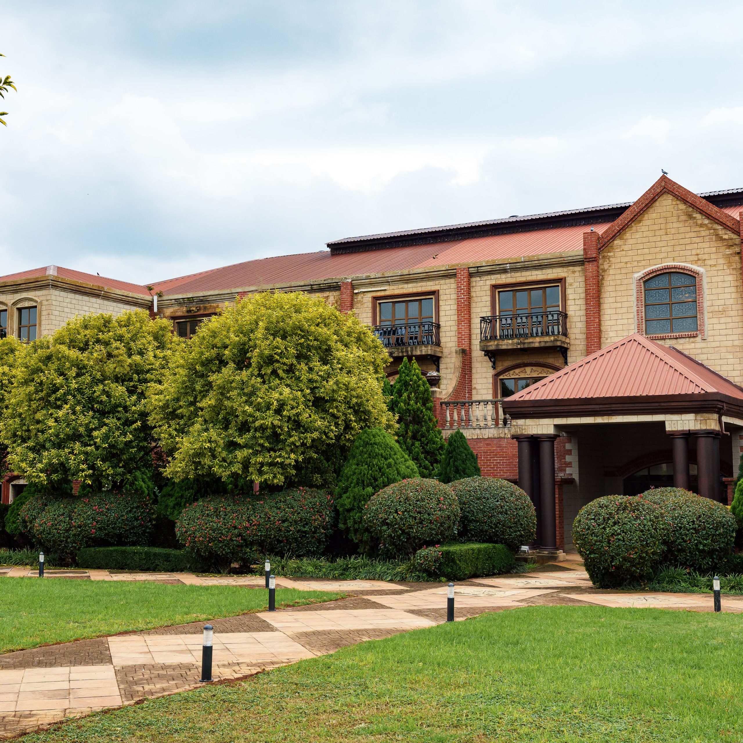 Velmore Hotel & Spa